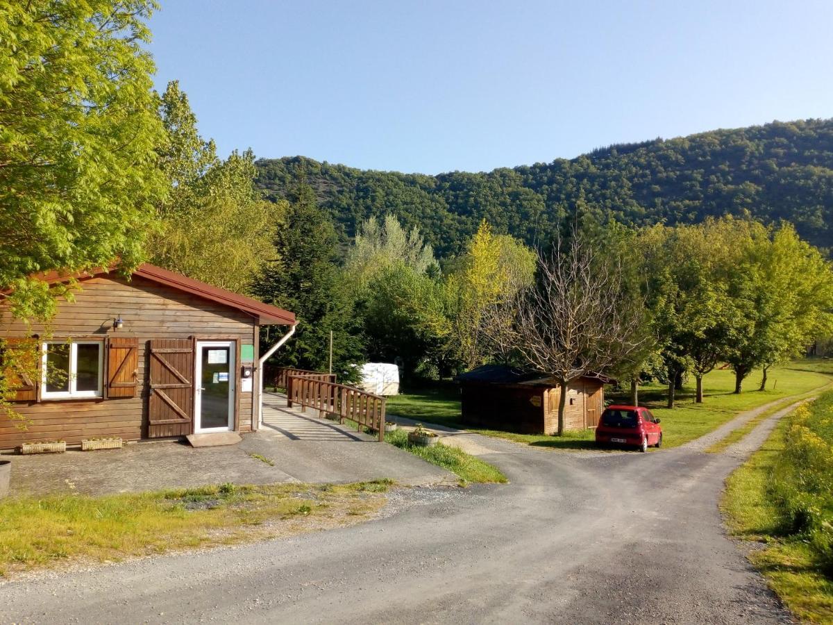 Camping Le Vialaret Nant Exterior foto
